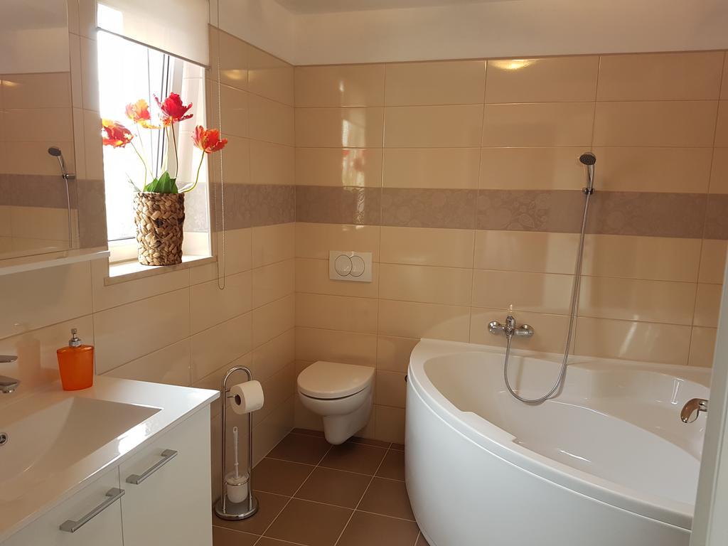 Apartment Casa Eni Drazice Zewnętrze zdjęcie